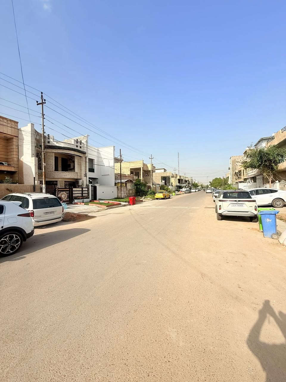 السلام عليكم قطعه ارض للبيع في حي الجهاد في الرفاق الأولى شارع ٢٠ 
القطعه ركن ١٠٠ متر واجهه ١٠ ونزال ١٠ القطعه مربعه 
تباع قطعه واحده او تقطيع حسب الطلب 
للاستفسار اتصل على الارقام التاليه 
*********** 
ابو علي للعقار 👍
