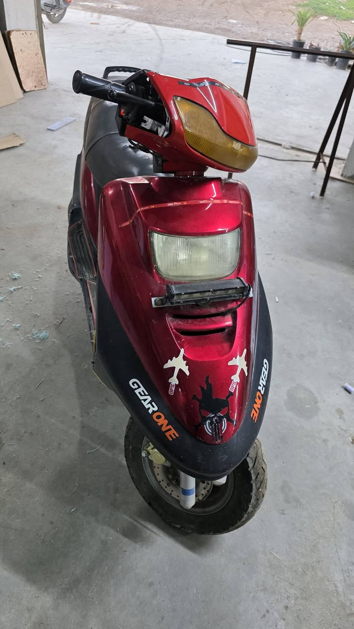 السلام عليكم يوجد دراجه للبيع فراشه مكينه ما مفتوحه مكفوله من كلشي سلف هندر كلشي شغال كهربائيات فوول  / السعر 300 الف وبيها مجال بسيط للاستفسار/ ***********
