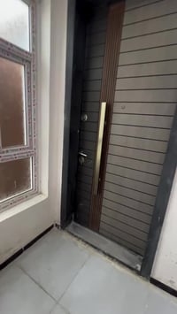 شقة طابق رابع للإيجار ثلاث غرف زيروو مصعد ٢٤ ساعة الاعظمية شارع ٢٠ بتج...