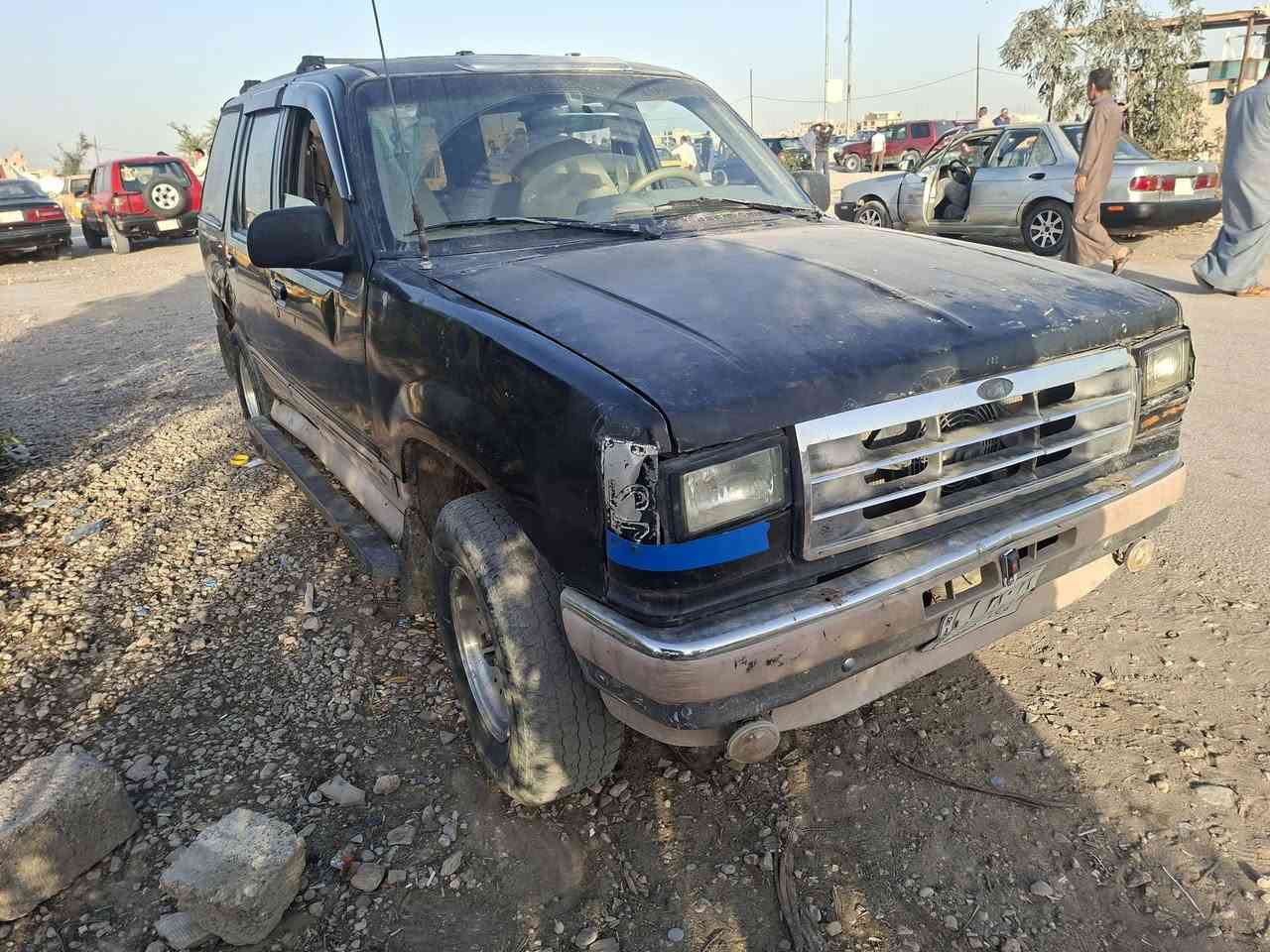 فورد اكسبلور مديل ١٩٩٣ رقم كربلاء  الماني محور كير ومحرك بطه vvtسعرها ١٨ ورقه وبيها مجال كير ومحرك مكفولات مكانها كربلاء حي النصر ***********سعرها
