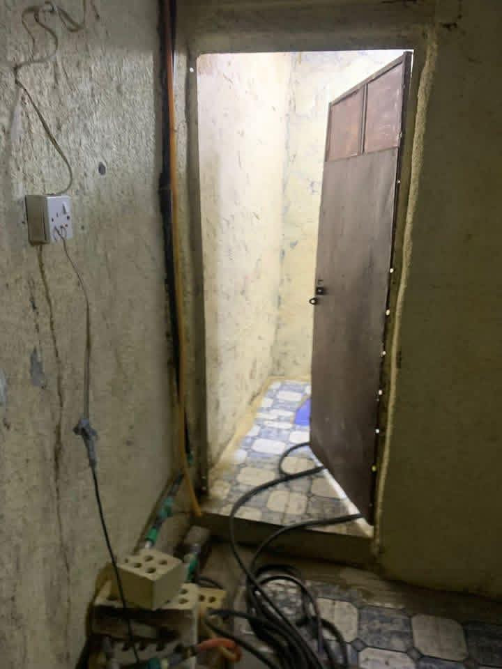 بيت مساحة ١٠٠ م طابو زراعي سند ٢٥ بالطابو المحموديه حي المرتضى شارع بيت كاصد يتكون من غرفتين وهول وحمام ومطبخ وصحيات السعر ٣٦ للاستفسار ***********
