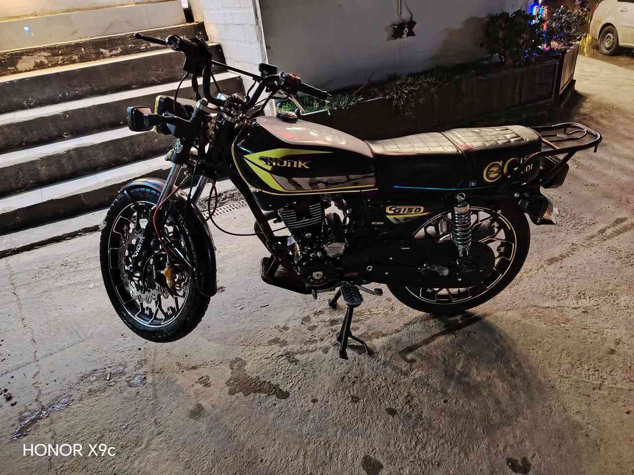 دراجة سفان مديل 2025مكان بابل محاويل السعر 725 الرقم  ***********
