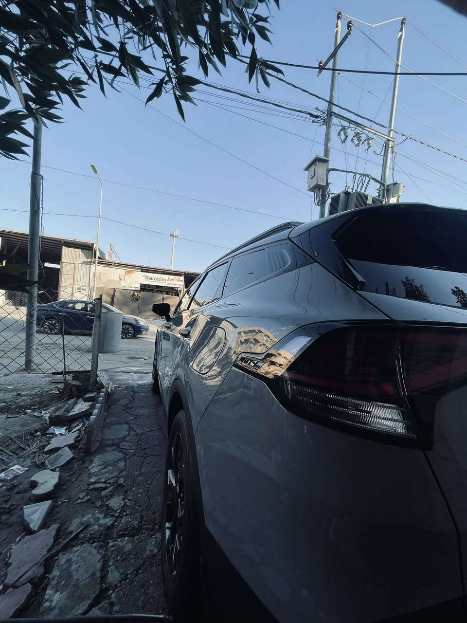 Kia sportage x-lin blak adishan
2025
كيا سبورتج اكس لاين 2025 بلاك اديشن 
رقم بغداد بسمي تحويل ثاني يوم 
محرك 2500cc
كير 8 نمر 
فور ويل اوتو 
اربع وضعيات قياده 
👈 الموصفات 👌
بانوراما 
جنطه كهرباء 
اوتو هولد 
نظام نزول منحدرات
إطفاء ذاتي 
حساسات 360 📐
رادار 360 📐
نقط عمياء بالمري 
انارة ترحيب عند القتراب من السياره 
أناره داخليه LED
قياده ذاتيه 🚗
تحديد مسار 🛤️
كشن كهرباء 
تدفئه بالكشنات 
شاشه متصله 
وبعد بيه هواي مواصفات 
ضرر بنيد نفسه مصلح بدون تبديل ليبل واحد شاصي لغد كفاله 
العنوان / حله /مركز 
للاستفسار 
***********
