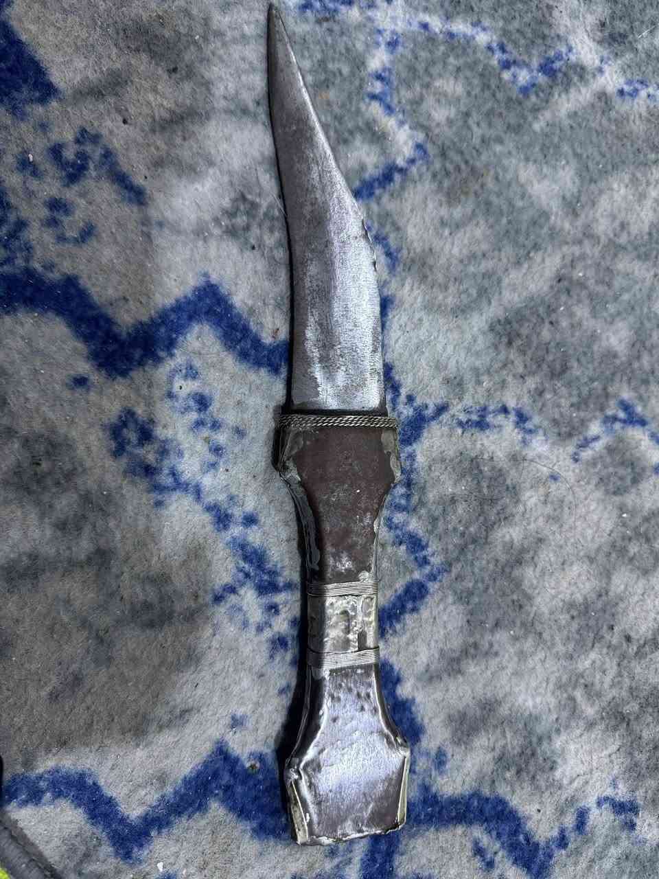 سلام عليكم شبريه من كدام طلاء فضه وحجر ياقوت مكتوب عليها صنع عطا محيسن سنه 1962اعلى سعر. أبيع.  مكاني بصره


**إذا كنت صاحب هذا الإعلان وتريد حذفه لأي سبب، رجاءا أرسل رسالة إلى الدعم الفني**