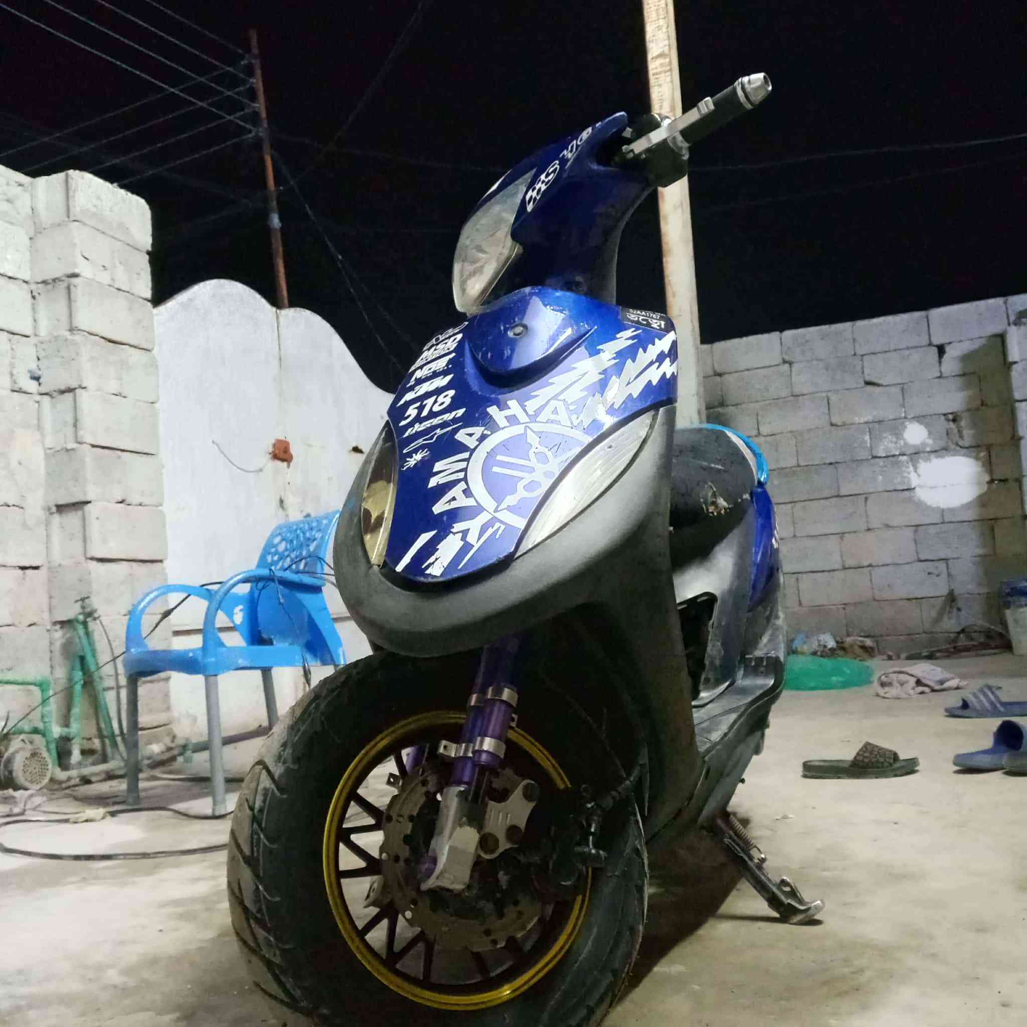 سلام عليكم دراجه ماكس عدله مكينه مفتوحه وهسه حالين يرادلهه فشك لان الروله مسحوكه ابيع كوم حديد ٣٠٠وبيهه مجال مكاني راشديه ***********
