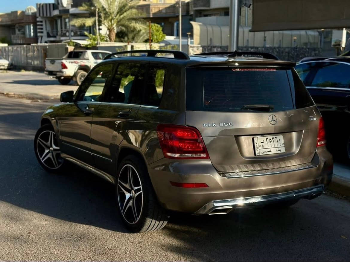 للبيع او المراوس Glk350 2014
رقم بغداد باسمي مستوردها من سنتها 
حادث نص چاملع وربع دعامية مصلحات نفسهن بدون ايرباك 
ماشيه ٧٥ الف 
6سلندر 350
مكينة وكير برغي ممفتوح بيهن كفالة
تبريد ثلج + صدر جديد + باتري جديد+ منظومة بنزين جديدة.
فتحة سقف بنوراما 
جنطة شفط كهرباء
مقاعد جلد + كهرباء + تدفئة مقاعد+ خزن ميموري
شاشة كامرة تحكمات ستيرن + ستيرن كهرباء 
نظام اوتو هولد عند التوقف 
نظام اوتو ستوب عند التوقف 
انظمة قيادة ايكو ونورمل وسبورت
مري قلاب + خاصية التعتيم للضوء
ويل كب ٢٠ انج تو سايز + تخم تاير جديد 
وبعد بيها مواصفات
حادثها جداً بسيط موضح بالصور 
للاستفسار اكثر عالرقم موجود بالصور 
*********** مكانها السيدية
