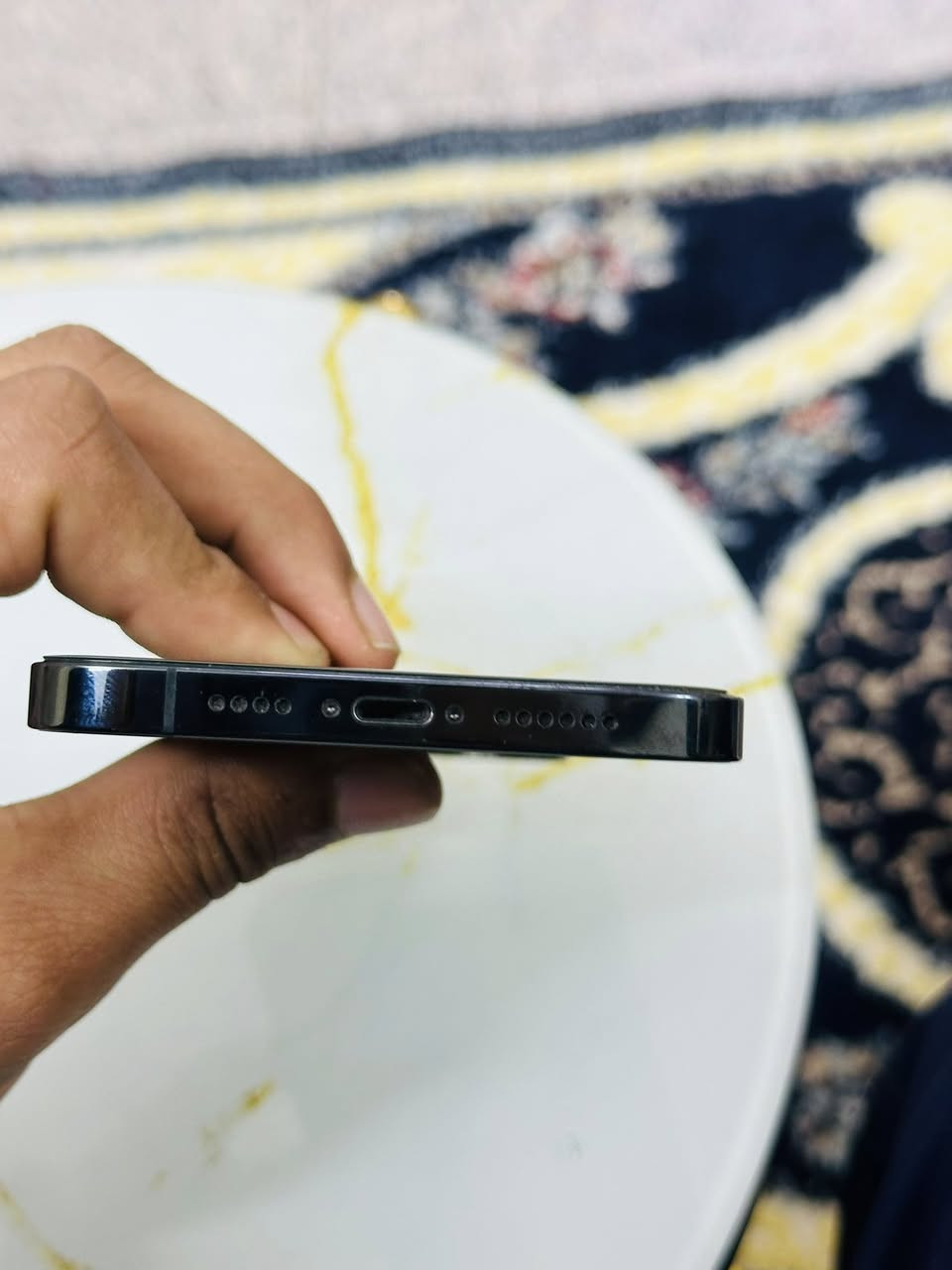 سلام عليكم آيفون 12 برو ماكس مكفول مامفتوح ذاكره 256 بطاريه 79 نموذج M نضافه 99%جهاز محتاج واريد ابيعه رايده 475 وبي مجال بسيط مكاني بغداد الامين الثانيه تواصل واتساب فقط ***********
