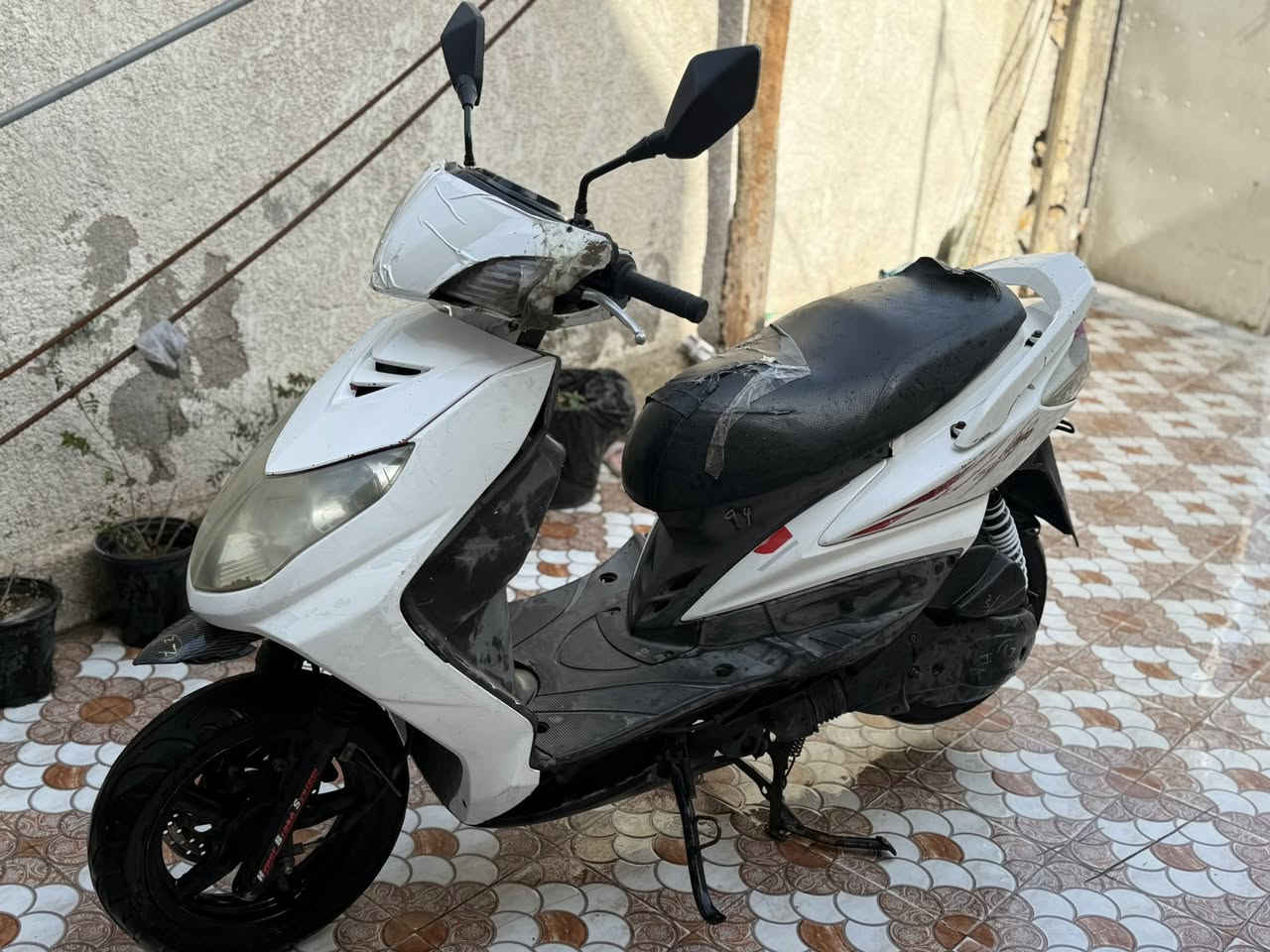 السلام عليكم سكنس فحل كابريتر مكينة مامفتوحه شرط الفحص دراجه نكره سلف مابيها نقص كهربائياتها شغاله بس الكيجات ميشتغلن كفرتها يردلهن ترتيب مكان بغداد الجديدة سعرها 375


**إذا كنت صاحب هذا الإعلان وتريد حذفه لأي سبب، رجاءا أرسل رسالة إلى الدعم الفني**