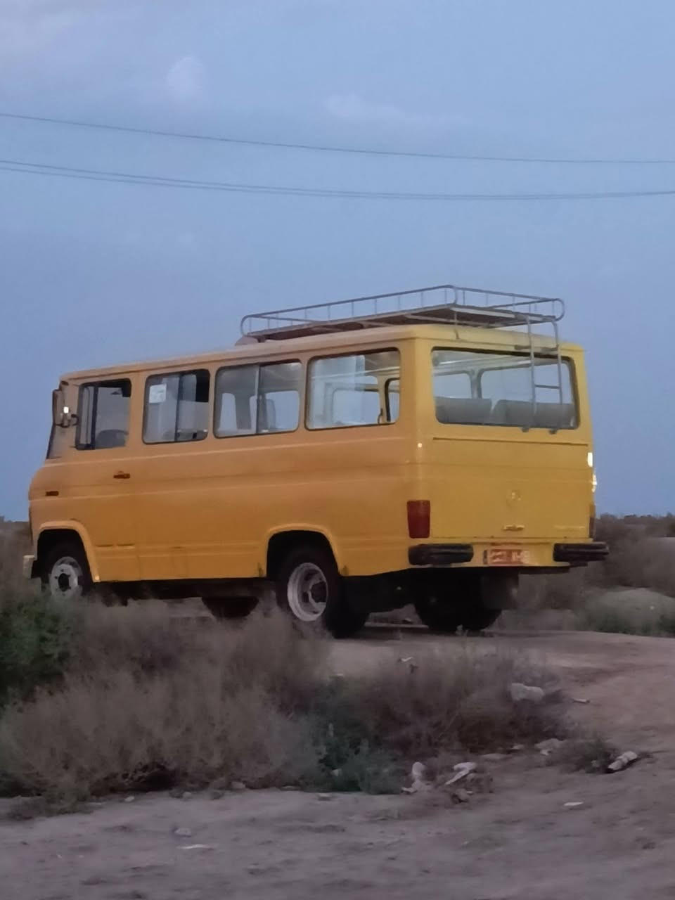 السلام عليكم مارسدس١٨للبيع سياره جاهزه  للاستفسار  *********** راعيه أبو السنويه بل ناصرية
