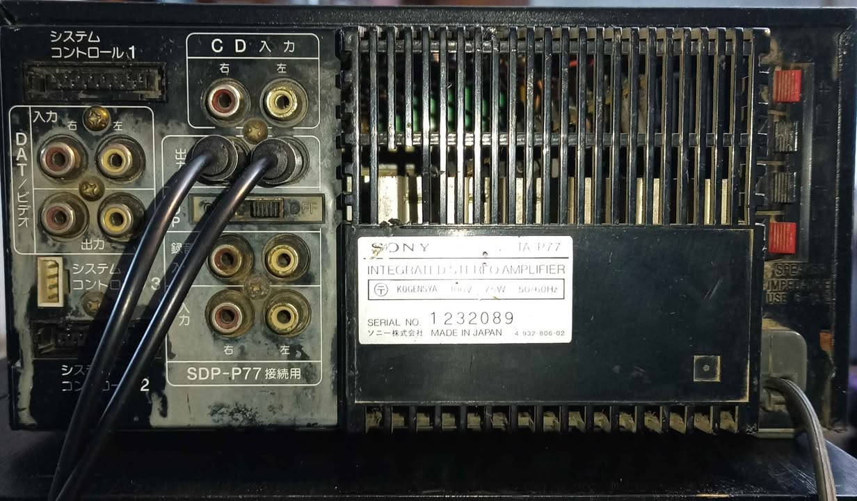 أمبلیفایر مارکةأصلیة Sony الیابانیة،مستعمل شغال بدون تصلیح،یشتغل بکهرباء 110V
2×75W out put السليمانية, العراق


**إذا كنت صاحب هذا الإعلان وتريد حذفه لأي سبب، رجاءا أرسل رسالة إلى الدعم الفني**