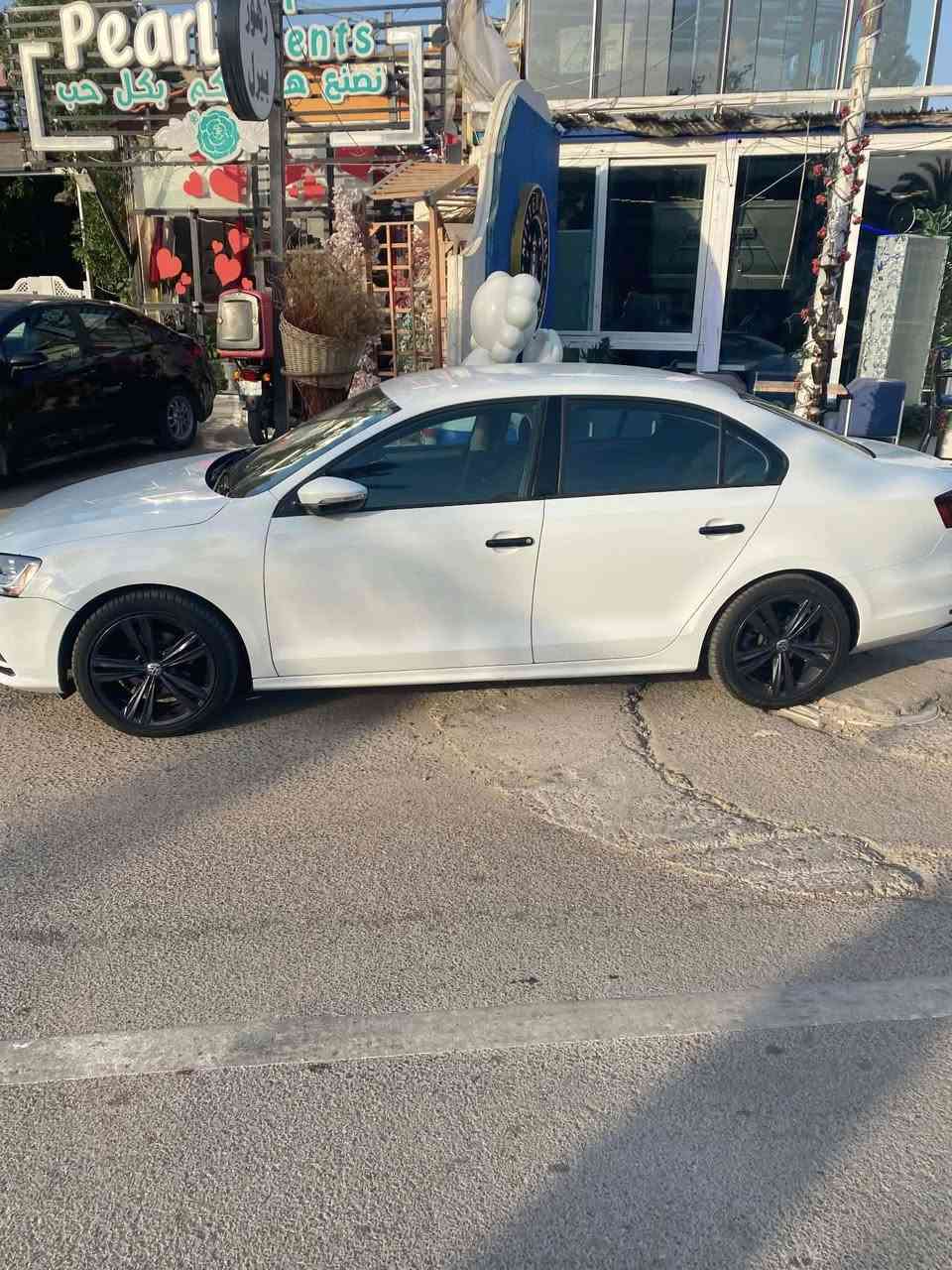 السلام عليكم جيتا2016خليجي محرك2000 بدون تيربو مكفولة من الصبغ ماشية130كيلو متر  صدر امامي خلفي جديد تخم تاير جديد ومنظومة زنون وقطعتين تبريد
السعر135وبيها مجال  مكاني ديالى خان بني سعد ***********
