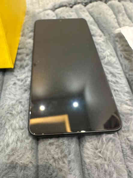 موبايل شاومي بوكو x7 pro
 ذاكره 512 كيكا
رام ١٦ + ١٢
معالج دايمنستي 8400 ultra 
شاسة اموليد 120 hz 
مكاني بغداد الامين الثانيه 
***********
ب ٣٥٠ قفل بغداد
