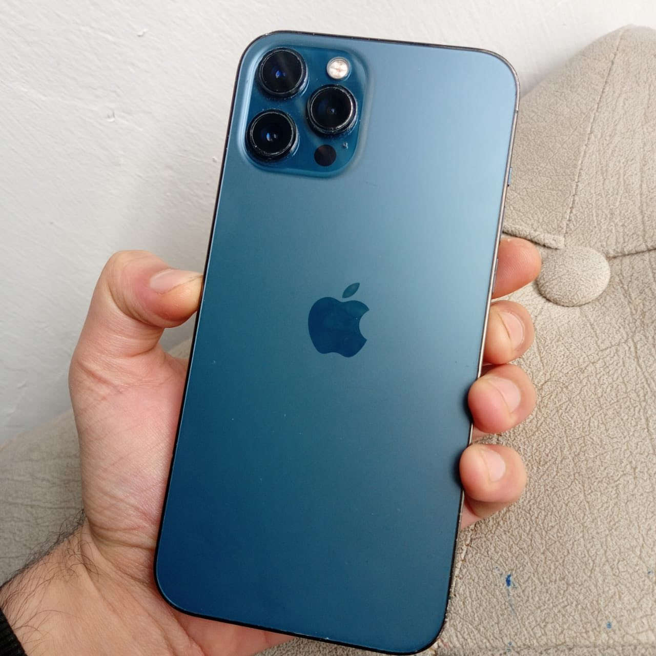 ايفون 12 برو ماكس ذاكرة 265 مبدل شاشة فقط
مامتواجد على الفيس راسلني واتساب : ***********
