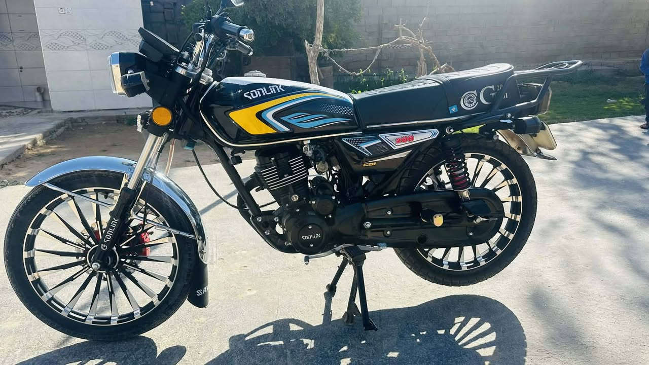 السلام عليكم
سولنك جاكوج 25باب اول محرك200🤍
شرط نضافه  تواير شركه 
بصمات ثنين سويجات ثنين 
يرهم مراوس ويرهم بيع 
متواجد خاص.                         (السعر900)
مكاني حصيبه القائم
رقمي *********** وتساب
