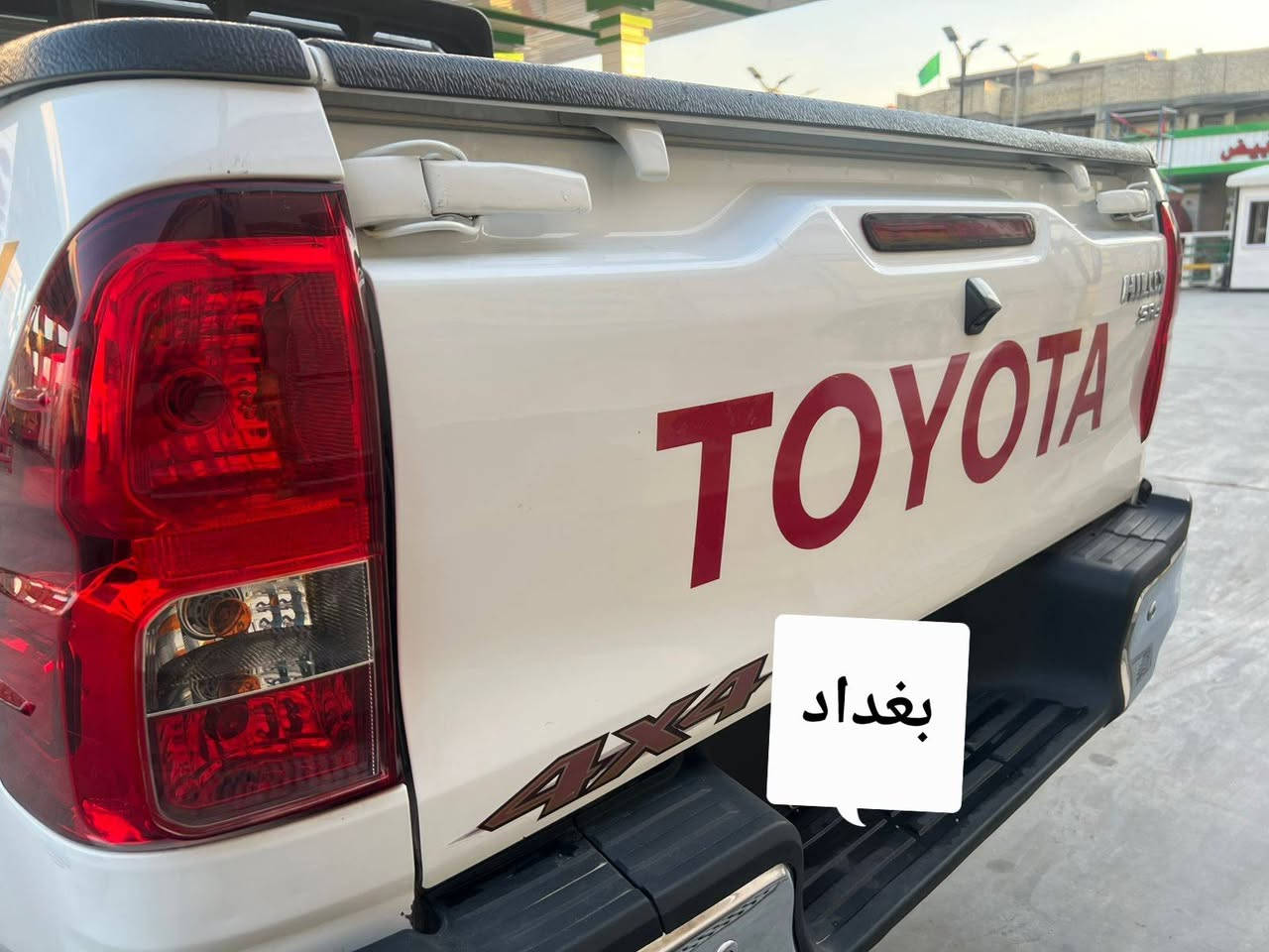 السلام عليكم 
للبيع تيوتا هايلوكس🛻 4 سلندر  بانزين 
موديل 2019  ساس فول مواصفات  كفاله عامه من كل نواحي 
ماشية 95 الف  حقيقي شرط جهاز ابيع سونار بكل العراق تفحص شرط مكفولة من ضربة وصبغ وتبديل وشخوط محرك ما مفتوح بلاد بوضع الشركة بعده 
رقم بغداد بسمي تحويل ثاني يوم سنويه 2030 هزه جديده 
فول مواصفات للاخير 
كامره خلفيه اصليه
كامره اماميه اصليه شرط 
حساس امامي خلفي 
قطعتين تبريد ❄️
٦ سماعات 🔊 
شاشة🖥️ كبيره 
باقي المواصفات معروفة
لاستفسار 📞 *********** //*********** ابو موسى
