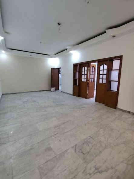 #للايجار في السيدية لدى مكتب الاعتماد الهندسي للعقار السيدية
___________________
#بيت مساحة 300م يحتوي على
#4غرف نوم
#صالة
#مطبخ
#خدمات
____________
سعر. مليونين وربع
________________
للاستفسار:*********** 📱✅
