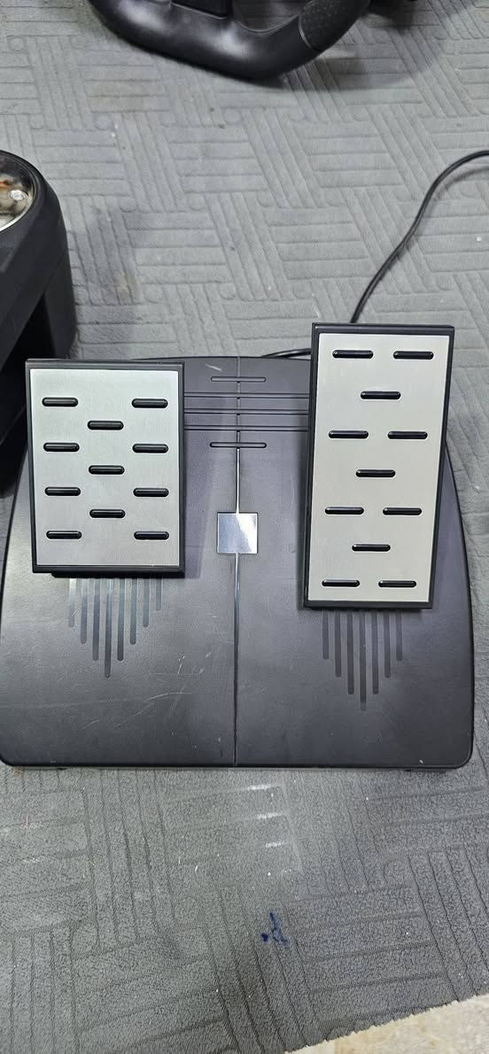 دركسيون شغال 100% يشتغل عال pc
شغال ضمان فحص يتوفر توصيل  سعره 75 
واتس 
‎0785 344 7862
