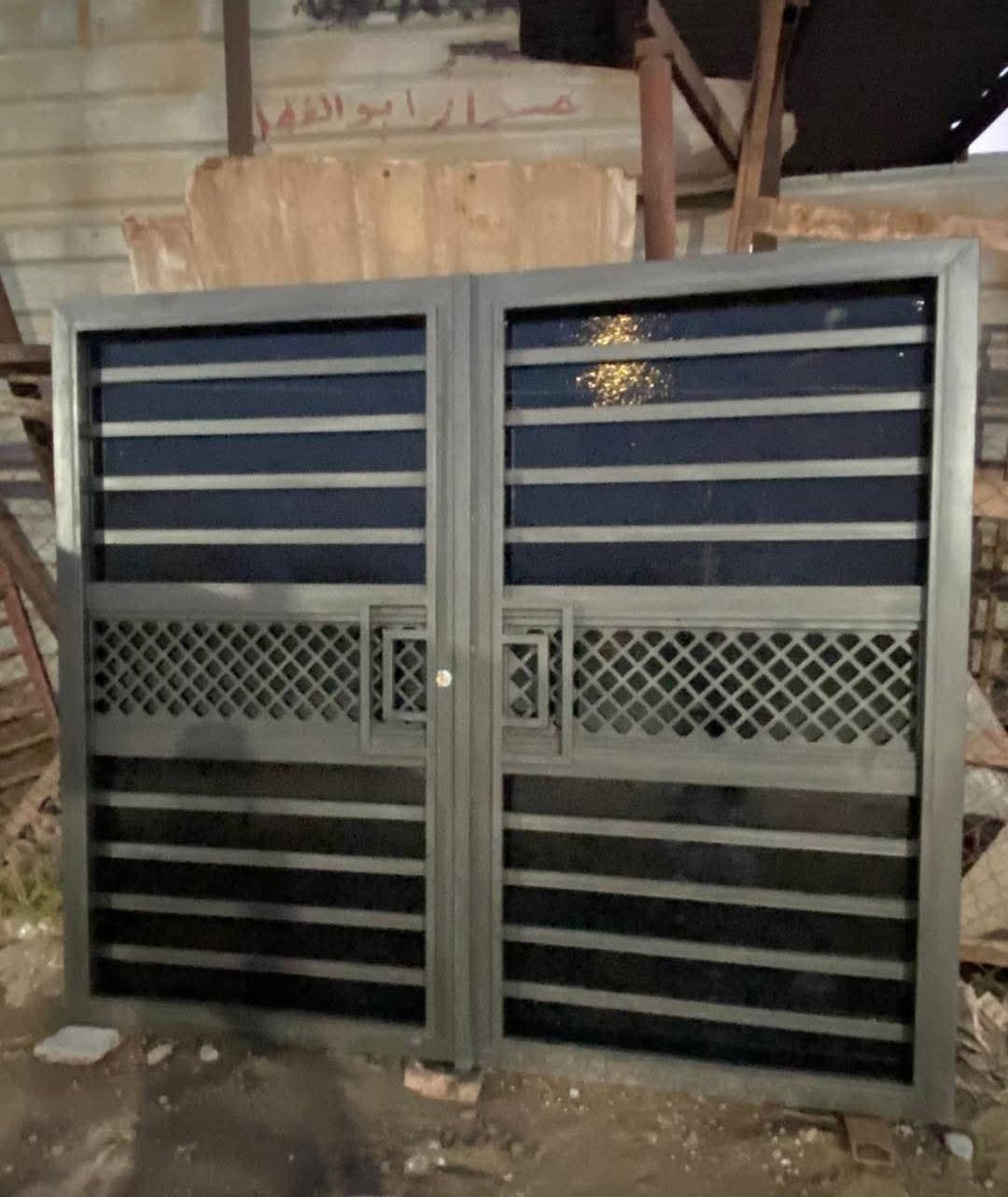 ((حداده النوارس))
((حداد متنقل داخل الكوت📢))
جميع انواع الحداده 🚨
ابواب🚪 شبابيك🪟 محجرات صقايف كي سبان كرفانات 🏠
متابعه لصفحه فضلاً وليس أمراً 🌹 
https://www.facebook.com/profile.php?id=61587617532173 
تواصل📍 وبانسب الاسعار 💸
‏‪***********‬‏اتصال 
***********واتساب
