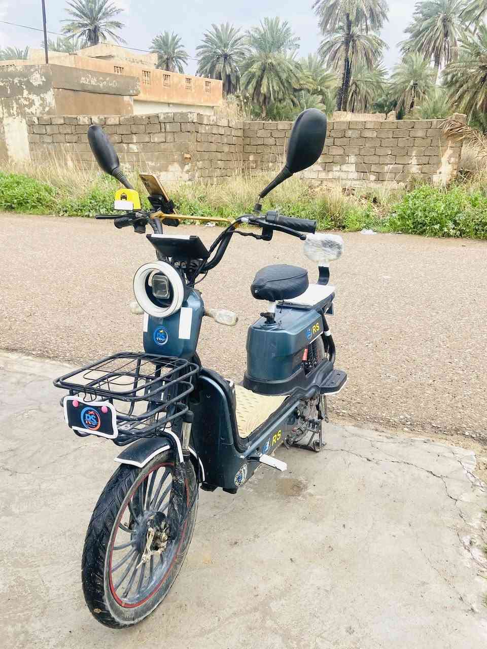 السلام عليكم بايسكل شحن للبيع العنوان الحساويه الرقم *********** الخاص مفتوح
