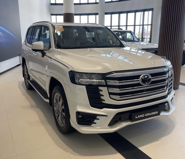 البيع لاندكروز 2025    GXR LIMITED S ضمان ساز. 
ام ختم  TSS الاصدار الاول تنفس طبيعي
للعلم الصور بشركه ساز ما مصورها 
رادار وتحديد مسار ونقط عمياء  وكشنات تبريد 
وداخل 9 الاوان 
مكاني بغداد رقم بغداد ومغلفه  ppf السياره 
سعرها معروف بشركه ساز  تتصل بيهم رقمهم  6000 
سيارتي اقل من سعر زيرو ومغلفه وكامله 
اني جناي وبسمي السياره 
تفاصيل اكثر ع رقم
***********
