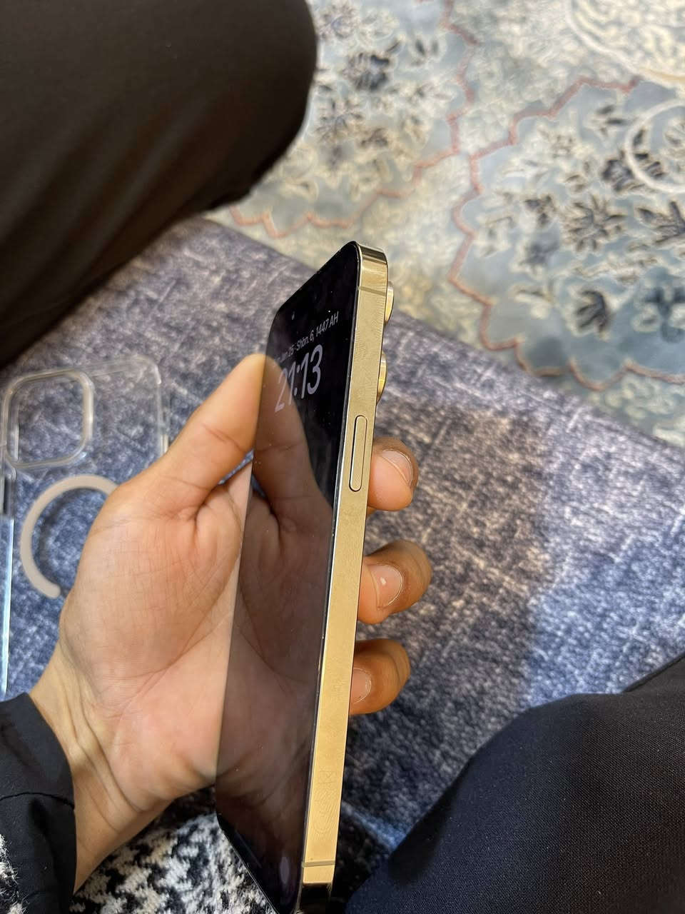 سلام عليكم 14 برو ماكس ذاكره 256 نضافه 100 ‎%‎مستبدل بطاريه فقط ***********
