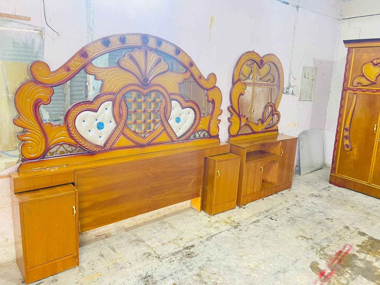 غرفه ام الخمسه ملحق صاج مستخدمه سعر 580 مكاني بغداد مدينه الصدر كو توصيل 🚚✅ وتساب ***********
