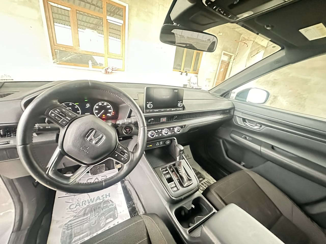 السلام عليكم
هوندا crv  موديل 2024  ماشية 26 ميل 

السيارة منفيست تترقم جميع المحافظات 

ضررها باب سايق وجاملغ سائق وبنيد بارد وبيها بارد بسيط بالصندوق 

السيارة مواصفاتها حلوة سلايت ويل كروم وباقي المواصفات الموجودة 

مكان السيارة كركوك ناحية الزاب 

سعرها ٢١٠ وبيها مجال شي قليل 

للاستفسار ***********
