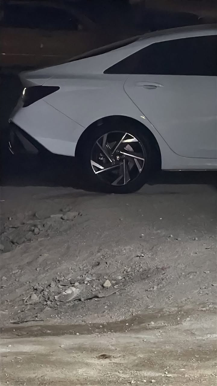 سلام عليكم النتره تجميع 2025 ماشيه 25 بيها باردين باجاملق وبالباب موجدات بالصور كلش خفيفات مامصلحات ابد والباقي كله كفاله سياره فول مواصفات مكاني بصره سعرها 140 تريد وكاله تريد تحويل خادم والشراي يتصل او وتساب فقط ***********
