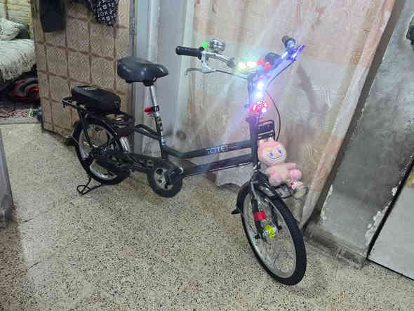 السلام عليكم بايسكل ياباني اصلي المنيوم ابو الشه الطويله كلش جديد مابي اي نقص رقمي للتواصل ***********
