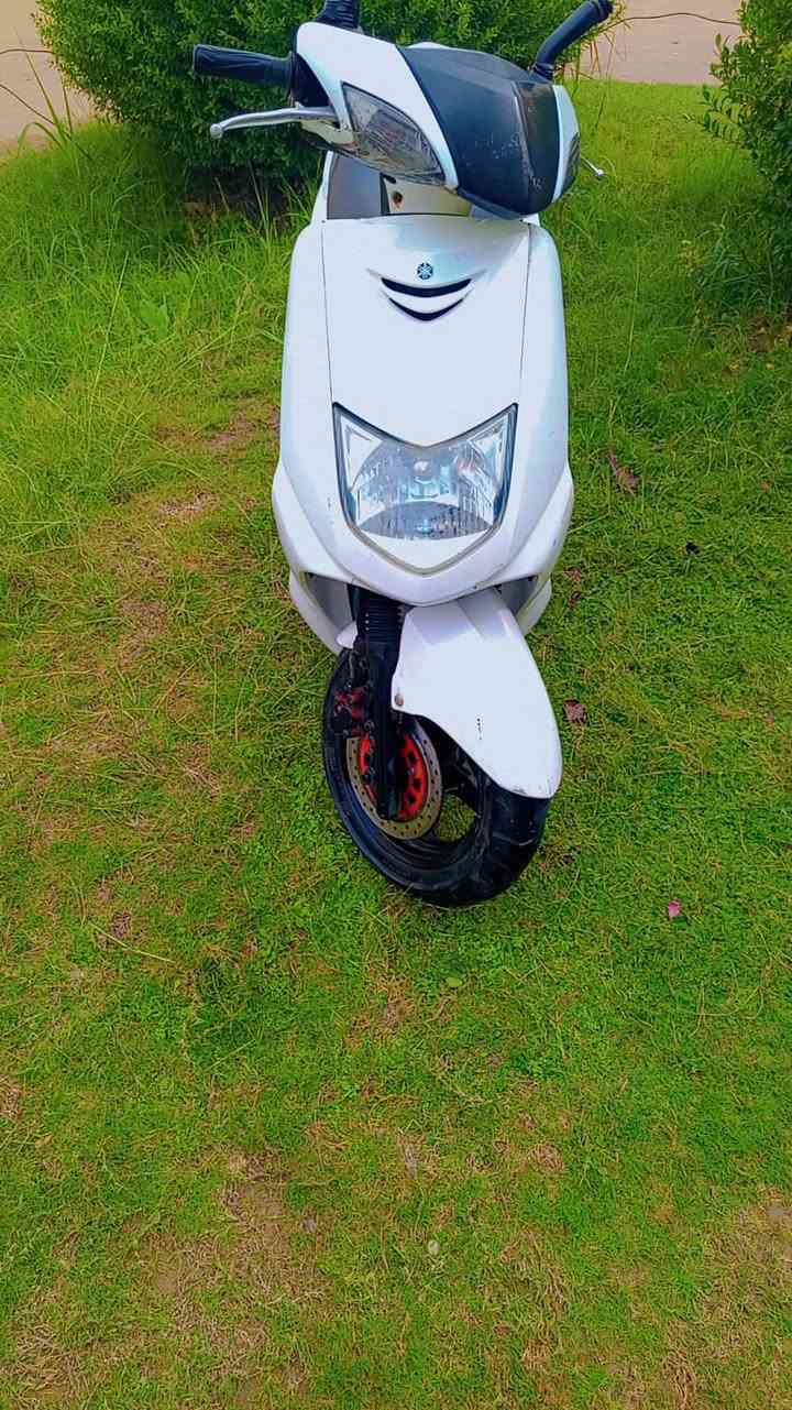 دراجه للبيع موديل 2008كفاله عامه مكينه مجفته جديد وكلشي بيها شغال اوراق كامله السعر 500وبيها مجال مكان ديالى دلي عباس ***********
