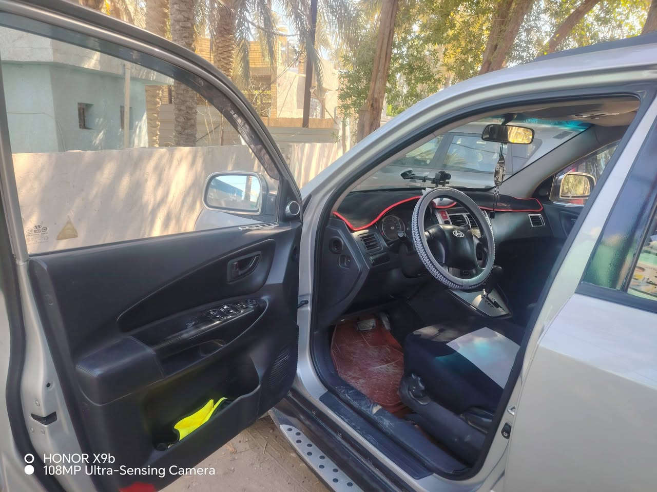 توسان موديل ٢٠٠٩ مكينه ٢٠٠ حداديه جديده تبريد شغال تخم تاير جديد سنويه ٢٩ هسه جديده السياره باسمي السياره جاهزه من كل شي السياره للمراوس فقط رقم الهاتف ***********
