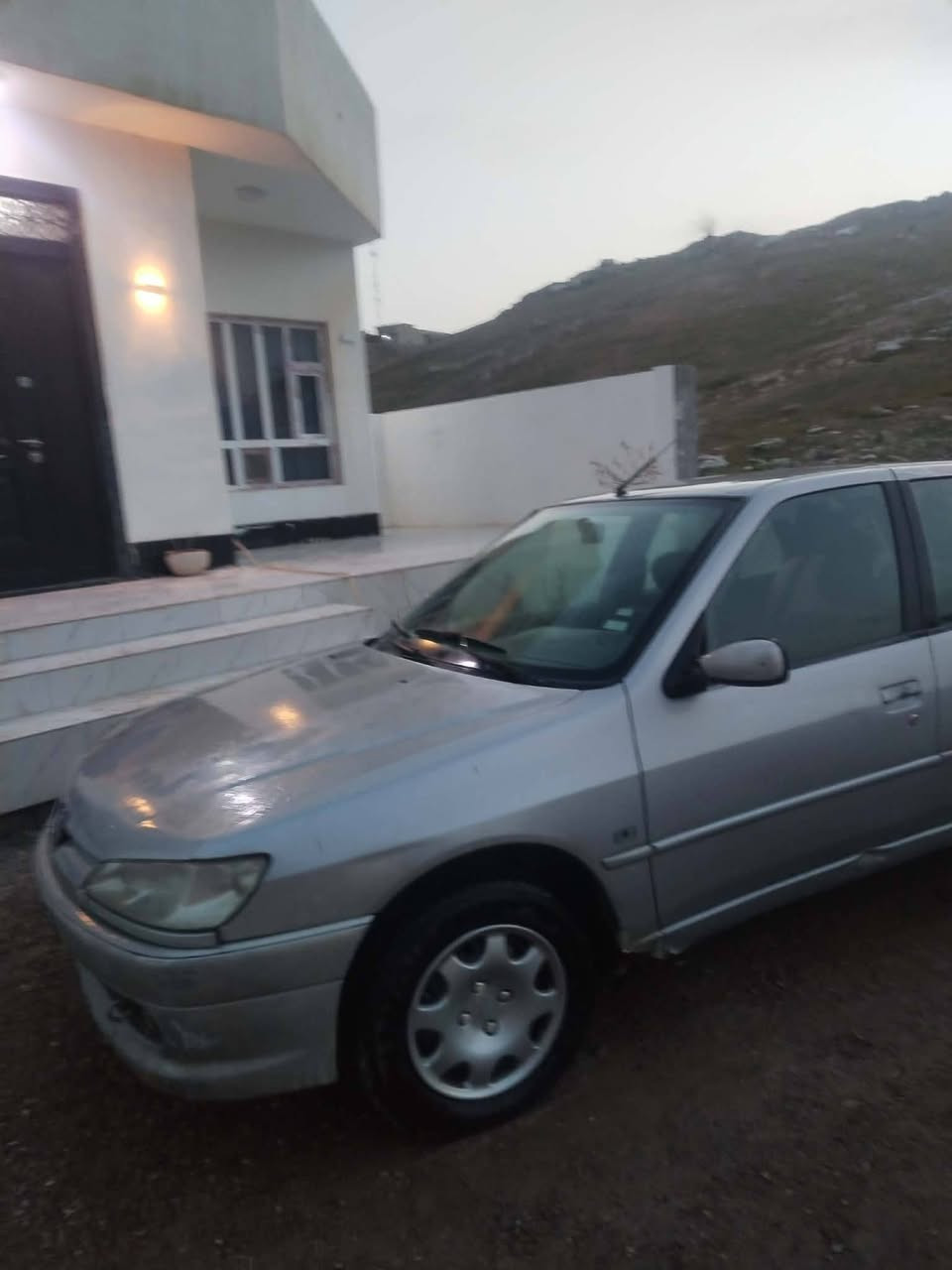 بيجو حره 2001موديل بيع مراوس يرهم***********
