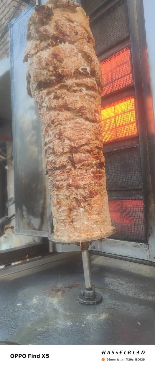 السلام عليكم يتوفر لدينا
كص دجاج بوادي سعر لفه 1000 دينار+لفه بركر 1500

توصيل موجود من الساعه 4 العصر لاحد الساعه 4صباحآ

العنوان  يم مطعم ميلانو فود للتواصل ***********
