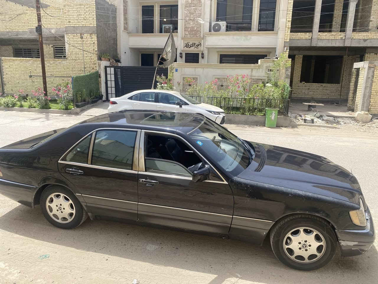 سلام عليكم خوان بدون مراوس البيع مارسدس شبح مديل 96رقم صلاح دين مشروع وطني بسمي سياره حلوه عوزه ترتيبات سعر 68 وبيه مجال  مكاني بغداد لاستفسار تصل ***********
