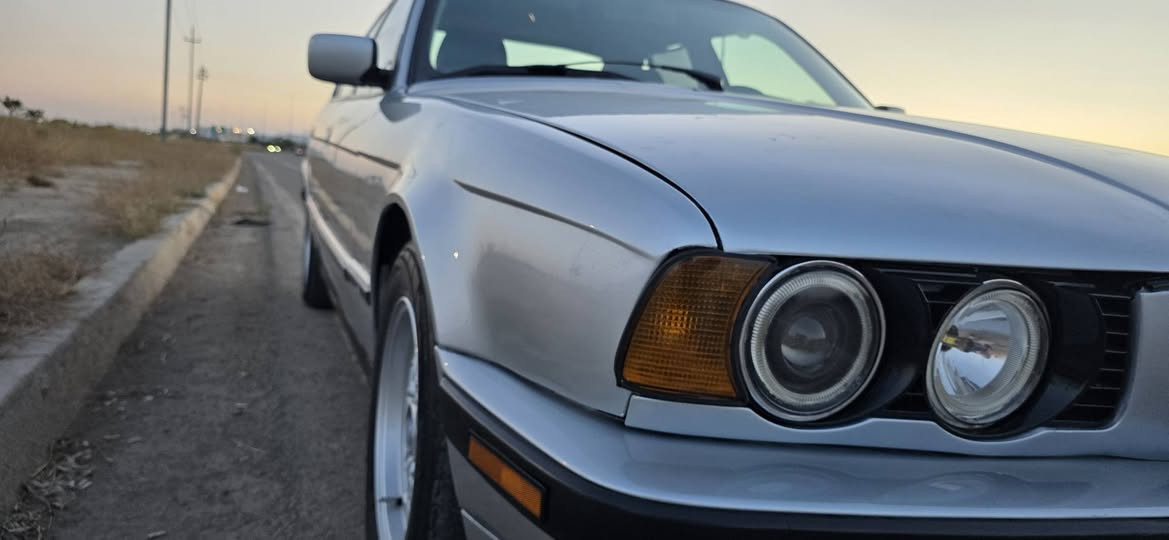 Bmw 92
525 بيلاد فول مواسفات ته بريد سلايت كوشن جلد كير عادي

***********

***********

موديل 92

ليدراوى به س بيشى كه ميك هه يه شاسى نه كرتوه به تانه شى نه كرتوه شيعار نه كراوه
سعر 62 وه ره قه
