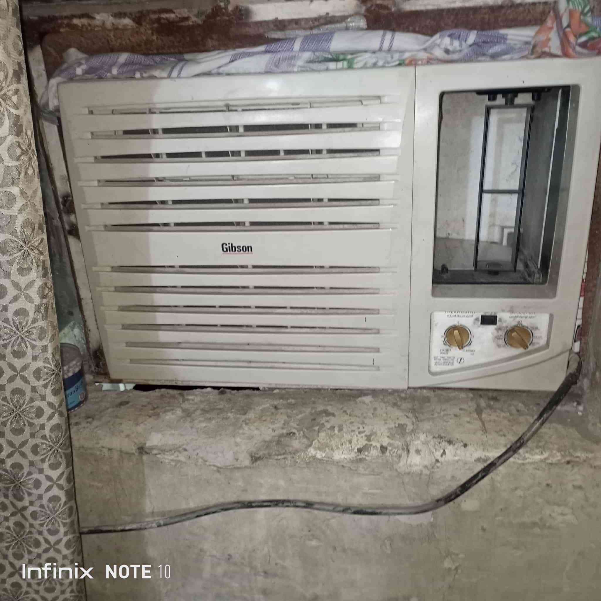 مكيف نوعية جبسون و 2 طن كلش نضيف تدفئة وتبريد فول بلادي ماطور ستندر السعر 225 عنوان بعقوبه التحرير  الشراي يتصل عل الرقم ***********
