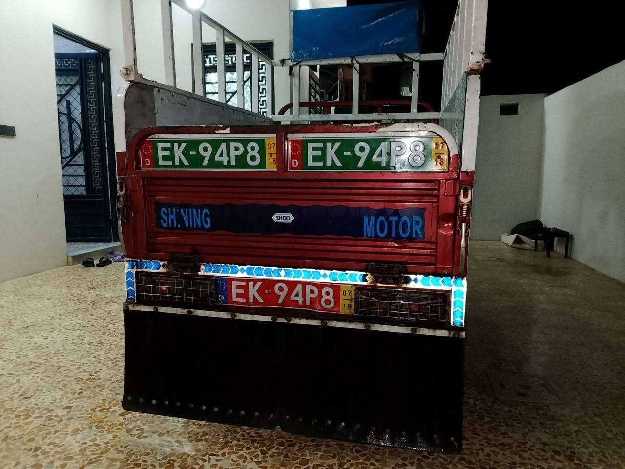 السلام عليكم شباب عندي هاي الستوته للبيع/***********
