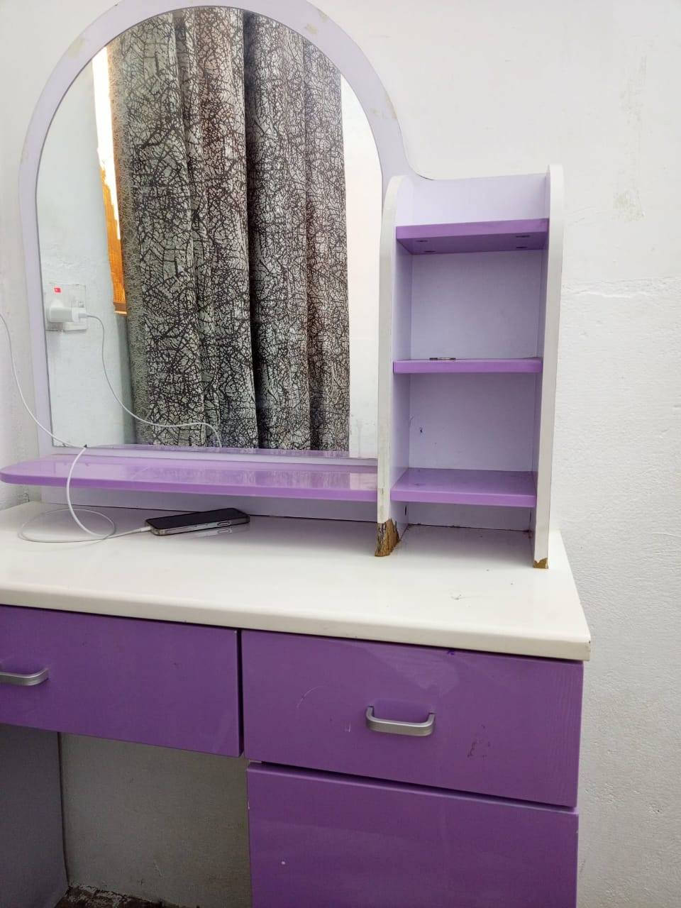 غرفة نوم مال طفل اي عيب مابي لبيع هاي رقم ***********
