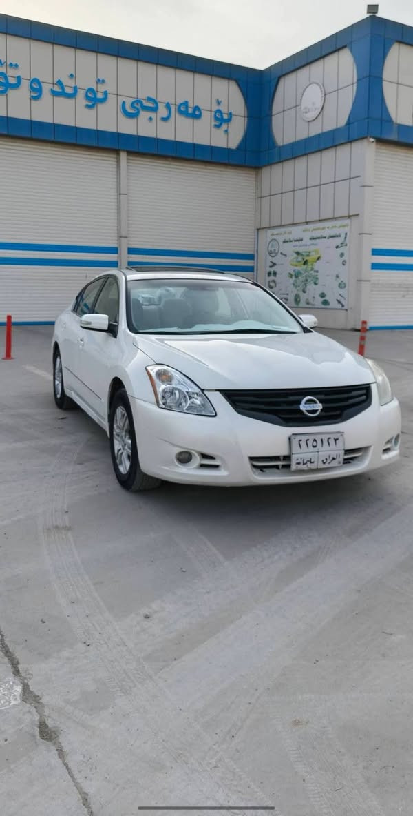 ئاڵتیما 2010 خەلیجی فول مواسەفات سلایت فۆرمیکا مەرکەزی ئاوێنە ئیشارەت شاشە بیلاد کامێرا فول فول بێ سبوخ
تایەی تازە سەیارەی ماڵە هادرۆلیک تازە مەکینەی 
لۆک خراوەتە سەری بە 5 گەڵا سەیارەکە نمونەیە 

123 ورقە

شوێن کەلار 
ئەگەر موشتەریت نامە بنێرە

***********
