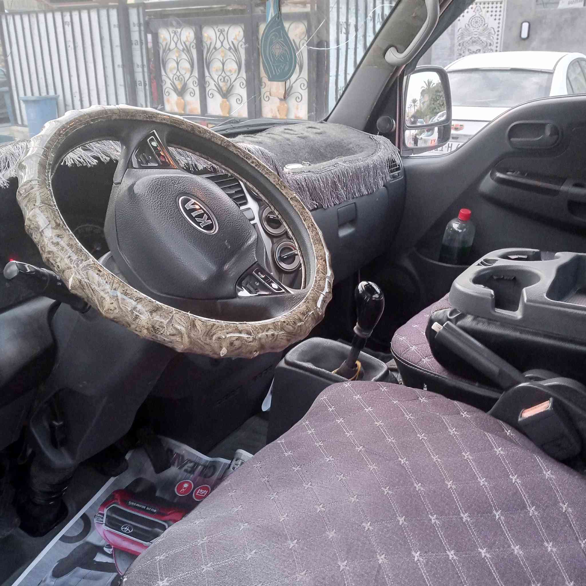 السلام عليكم  كيا فحل للبيع موديل 2016 السيارة مكفولة من الحادث عدا طخة خفيفه أسفل  باب السائق كير ومحرك بحالة ممتازة مكان السيارة بغداد الكرخ سنويا لغاية 2029 السعر 135 $ ورقة للاتصال رقم ***********
