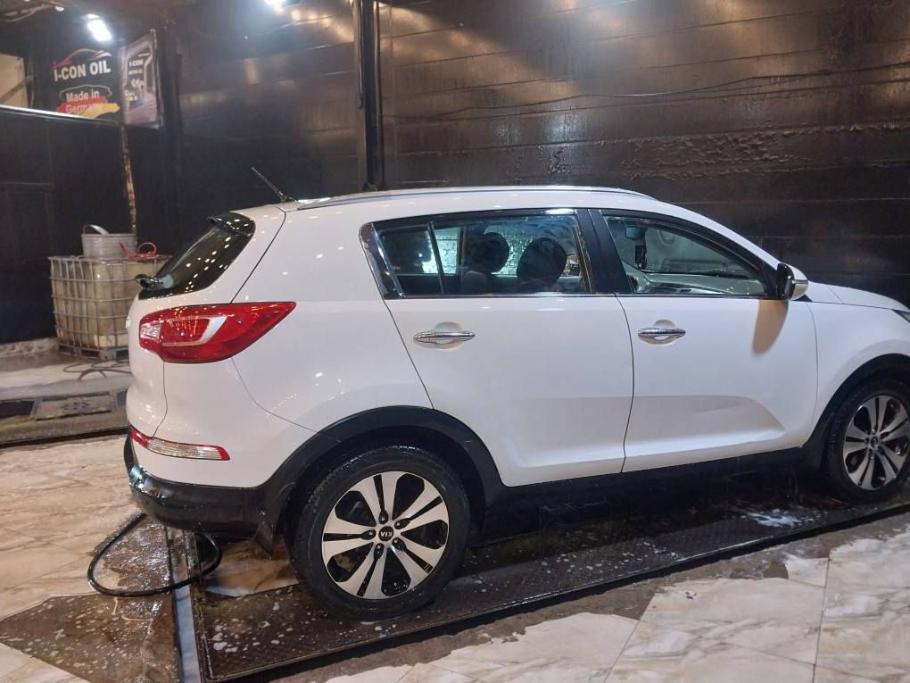 سبورتج ١٢ خليجي محرك ٢٠٠٠ دوش كاملة بها صبغ باب خلفي طخات موضربة تبريد منضومة ذاك الصيف يم جاسم وقاسم ثلج دهن كير مبدل العام الماضي ادامة كاملة معتني بيها تايرات جديد السعر ١٤٥ او مراوس لانسر ٢٠١٠ حدود ٥٠ إلى ٥٥ ورقة للحاجة للفرق للتواصل *********** 
البيع عقد مروري شرط التحويل خلال شهر مكان سيارة بغداد كاضمية صابيات  رقم بغداد بغداد, العراق
