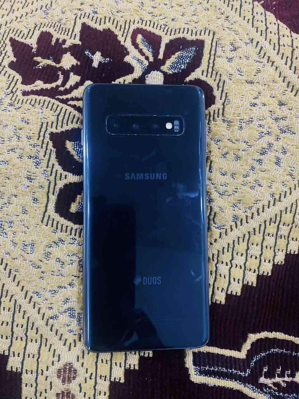 سلام عليكم سامسونك s10 العادي انطيني سعر واخذه بي فطر صغير بلشاشة  sim خطوط2 ذاكرته128
للتواصل واتساب لو خاص ***********
