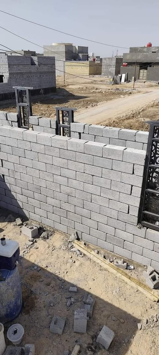 السلام عليكم 
خلفه بناء بلوك 
لكي نجني السمعه الحسنه والجودة في العمل المنجز 
نحن ندع اعمالنا تتكـلم 
كادر بناء بلوك
انسب الاسعار ليس تنافس لكن القناعه كنز والحمد لله 

***********

***********
