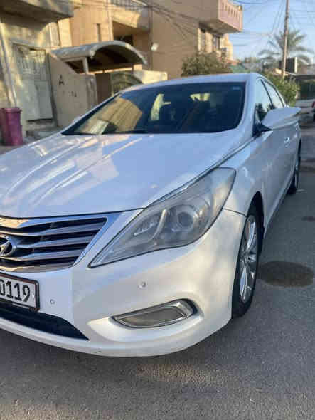 هونداي ازيرا 2012
وارد خليجي محرك كير مكفولات 
لا يوجد ضرر فقط قطعه بارد ورصعات وشخوط كما موضح في السونار 
تبريد ثلج 
ماشيه 134 الف كم 
كشنات جلد بردات خلفيه كشنات كهرباء قطعتين تبريد خلفي 
شاشه كامره 
حساس امامي خلفي 
داخل اسود وقرميدي 
رقم صلاح الدين الانكليزي 
سنويه 2029
السياره بااسم اخويه شرط التحويل 
الاستفسار ع خاص او على الرقم 
***********
السعر133وبيها مجال بسيط
