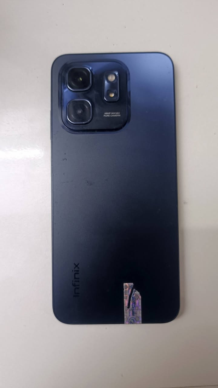 السلام عليكم ورحمه الله 
جهاز Infinix Hot 50i مستعمل ونظيف ممفتوح برغي 
أندرويد 14
ذاكرة 256GB
رام 4 + 4
بطارية 5000mAh
كاميرا خلفية 45MP
الجهاز شغال نظيف وما بيه مشاكل.
السعر 125 ألف وبي مجال 
موقعي كربلاء المقدسة 
توصيل متوفر للمناطق القريبة 
للاستفسار واتساب // ***********
