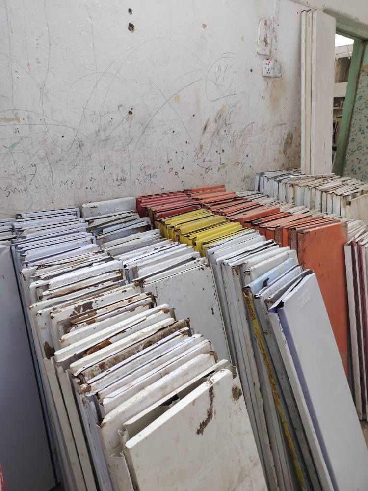 رفوف محلات للبيع ميسان العمارة الأتصال على الرقم *********** عمارة, ميسان
