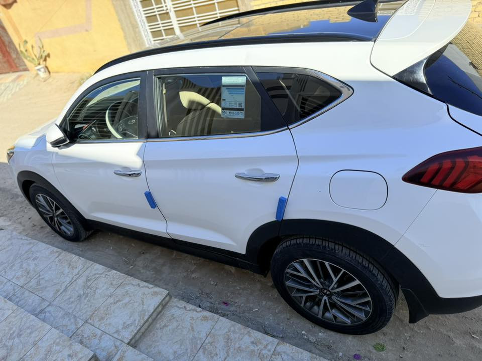 توسان خليجي 2020 فول مواصفات
( بنوراما ) لايت زنون مري شفط كراسي كهرباء جام السايق اوتو بصمه تشغيل ودخول حساس امامي خلفي وكاميرا ويل كب كروم وشاشه كبيره 

رقم بغداد انكليزي الجديد باسمي 
سنويه وهزه جديد  

كير مكينه كفاله من الفتح ولاتنقيص ولاتبخير ولاصوت 

تبريد ثلج حداديه جديده تاير جديد 

بيه حادث 3 قطع ومصلحه بلادي وسوناره موجود ب الصور وعليه ادامه كامله شرط دينار ماتصرف عليه ماشيه 83 الف 

رايده 160 مكاني بابل ***********
