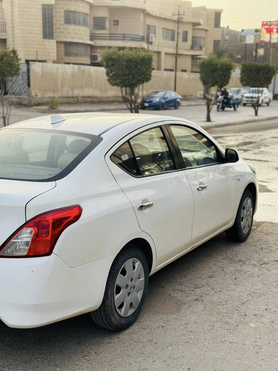 للبيع نيسان صني الهندي 
 موديل٢٠٢٤       ماشيه ٤ الف فقط 
حادثه موضح امامكم مال امريكا بأضافه  الى جاملغ الخلفي هنا بلعراق ضرر بسيط
بدون ارقام      باسمي تحويل ثاني يوم 
سعرها ١١٣ وبيه مجال بسيط 
عنوان السياره / السماوه/ حي الصدر/ شارع العام نادي رياضي

***********
