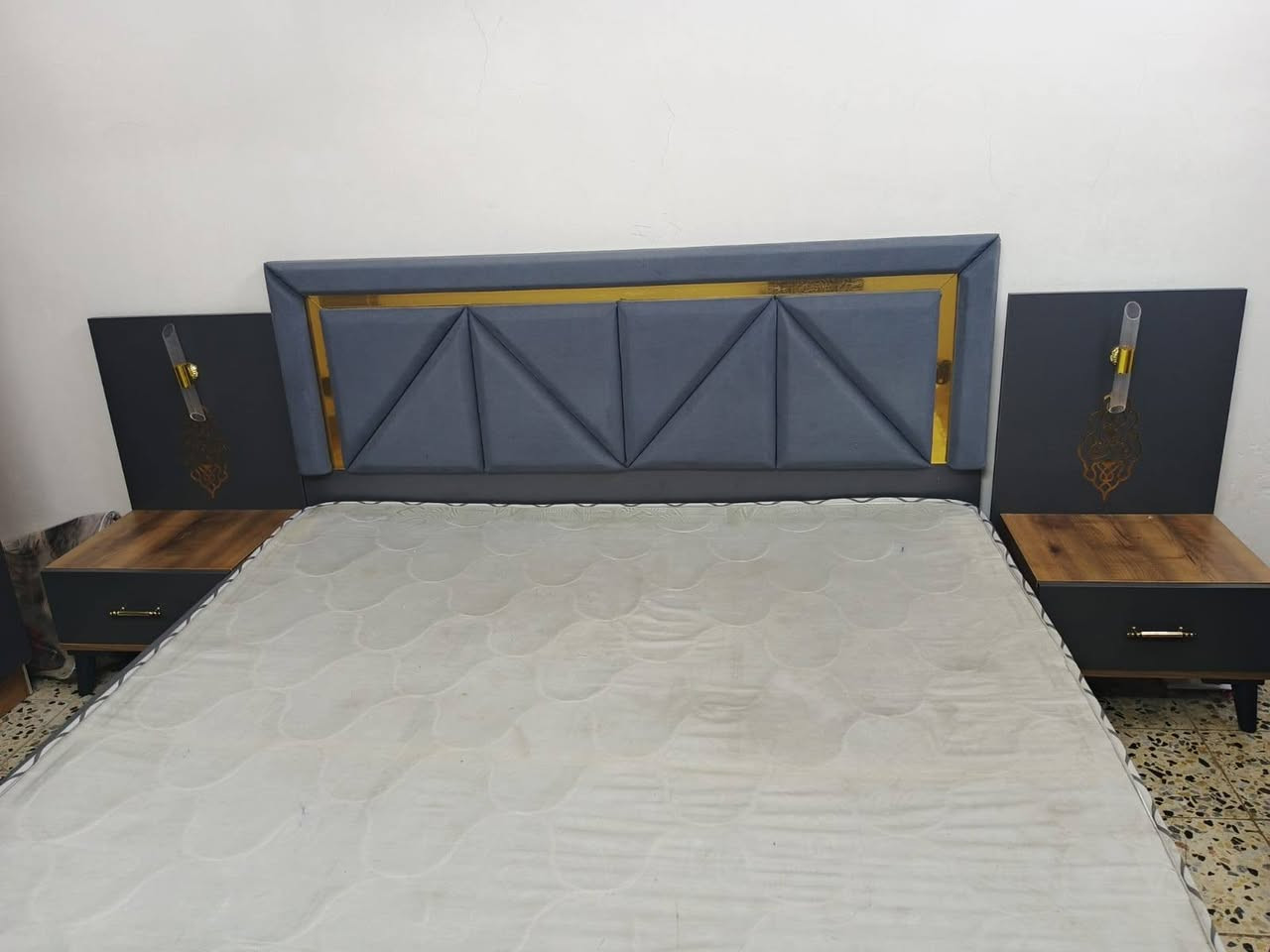 غرفه تركيه اخت الجديده رايدها ٥٠٠ بدون دوشك


**إذا كنت صاحب هذا الإعلان وتريد حذفه لأي سبب، رجاءا أرسل رسالة إلى الدعم الفني**