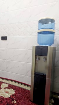 ثلاجة ماي شغالة حار وبارد..فقط يعوزها فلتر 🛑 السعر 50 وبيها مجال....  ...